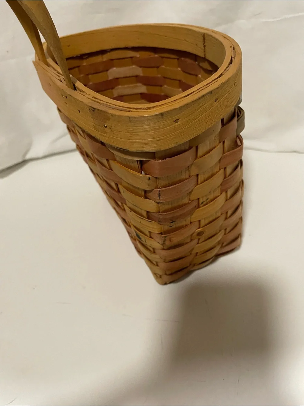 Handwoven Tan Basket Tote with Star Accent